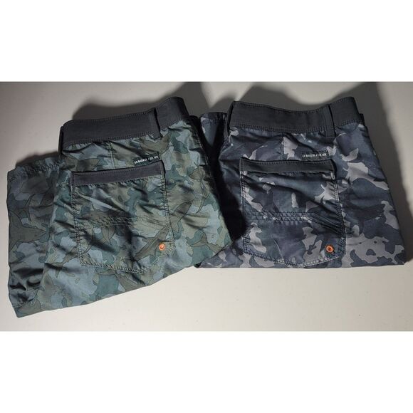 Lot of 2 G.H. Bass & Co. Men's 34 x 9.5 Hybrid Swim Shorts Shark Pattern Grey/GN - Picture 1 of 16